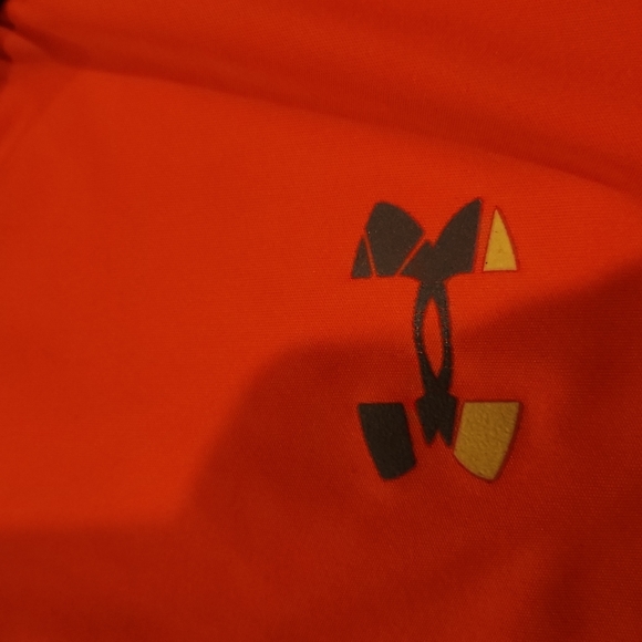 Under Armour 1/4 zip pullover - Picture 2 of 3
